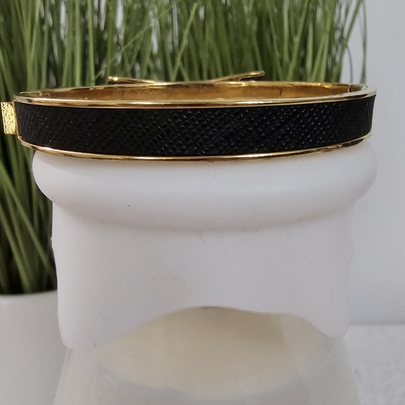 Kate Spade Black and Gold Bow Textured Hinged Bracelet - Picture 4 of 11